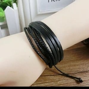 Men's bracelet leather layered black handcrafted Tie close NEW NWT